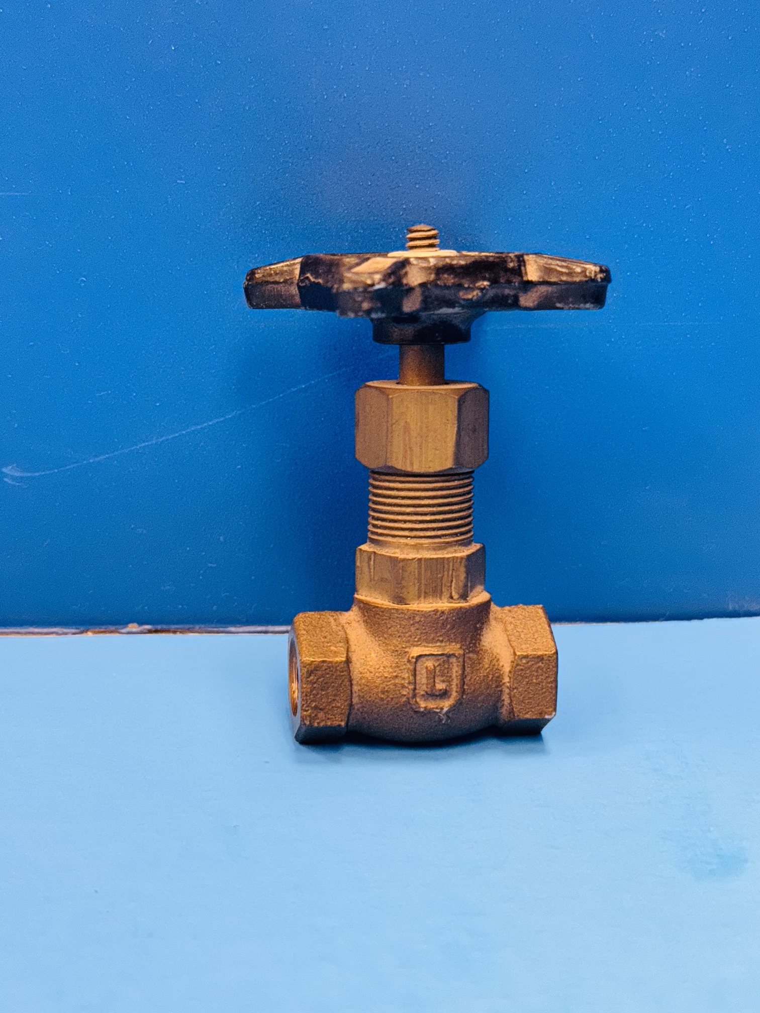 Globe Bronze Stem Valve-image